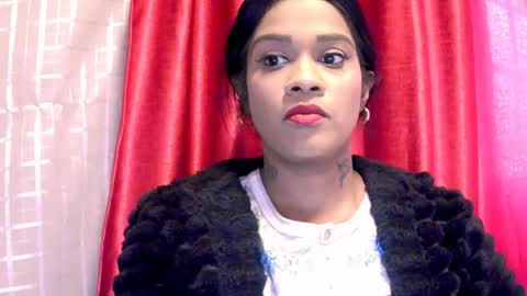 Snapshot of indiansexyy21 chatting on June 21, 11:02 am indiansexyy21 online show from June 21, 11:02 am