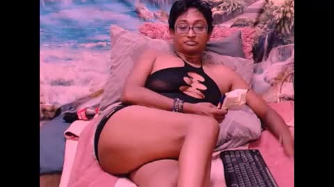 Shreya online show from February 1, 8:47 pm