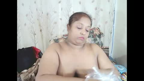 Snapshot of indiantasha chatting on July 24, 6:17 pm indiantasha online show from July 24, 6:17 pm