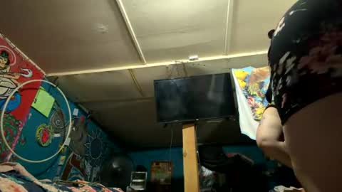 indie_blue online show from August 1, 4:56 am
