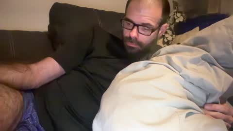 just1dude online show from January 2, 5:46 am