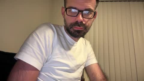 just1dude online show from November 5, 8:14 am