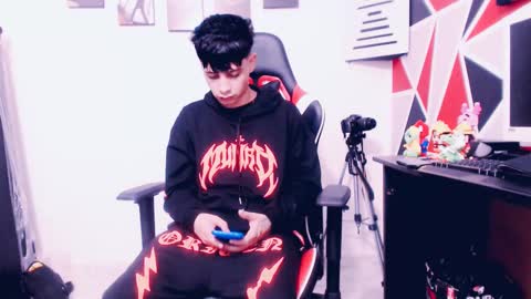 Snapshot of indomitablebeast chatting on March 8, 8:55 am matias online show from March 8, 8:55 am