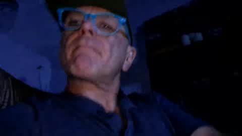 inertiageek9999 online show from September 25, 8:07 am