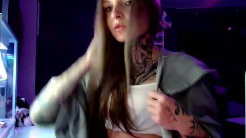 InesDesire online show from January 15, 4:11 pm