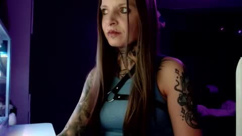 InesDesire online show from January 21, 3:32 pm