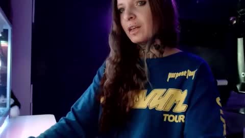 InesDesire online show from January 28, 11:17 am