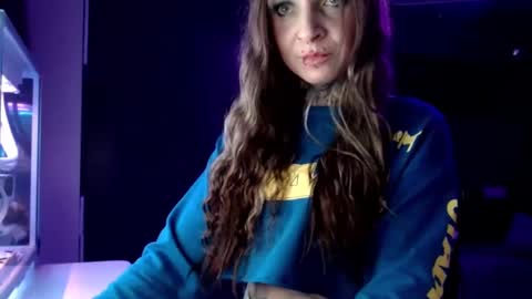 InesDesire online show from January 28, 7:00 pm