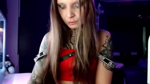 InesDesire online show from February 1, 8:08 am