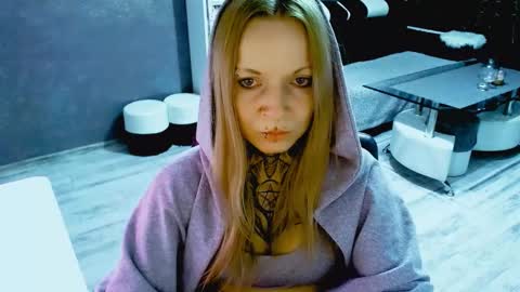 InesDesire online show from October 17, 8:55 pm