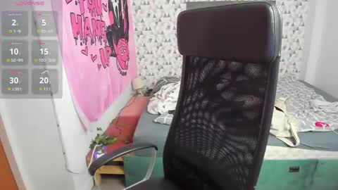 iness_lex online show from April 22, 7:22 am