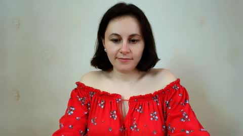 Snapshot of inessa_beauty chatting on April 26, 12:58 pm Inessa online show from April 26, 12:58 pm