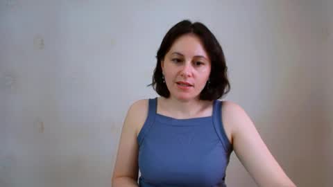 Snapshot of inessa_beauty chatting on June 3, 10:29 am Inessa online show from June 3, 10:29 am