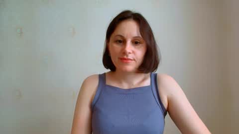 Snapshot of inessa_beauty chatting on June 12, 1:32 pm Inessa online show from June 12, 1:32 pm