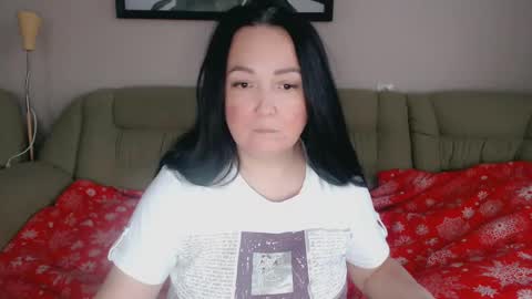 Snapshot of infinity_loveliness chatting on December 3, 7:21 am Infinity online show from December 3, 7:21 am