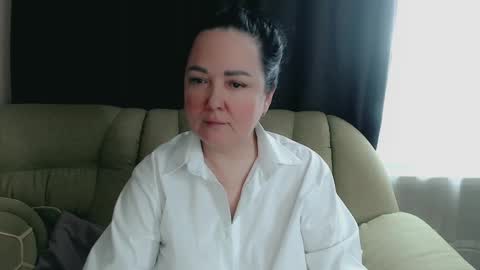 Snapshot of infinity_loveliness chatting on March 5, 7:38 am Infinity online show from March 5, 7:38 am