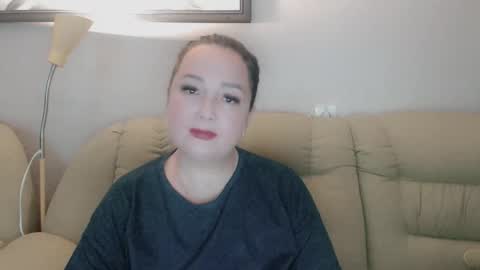 Snapshot of infinity_loveliness chatting on September 27, 12:54 pm Infinity online show from September 27, 12:54 pm