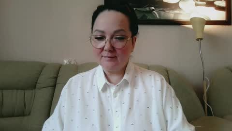 Snapshot of infinity_loveliness chatting on May 16, 6:32 am Infinity online show from May 16, 6:32 am