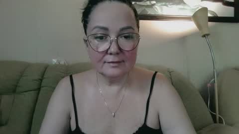 Snapshot of infinity_loveliness chatting on July 29, 6:22 am Infinity online show from July 29, 6:22 am