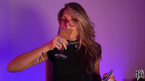 MAL ---  online show from September 26, 9:08 pm