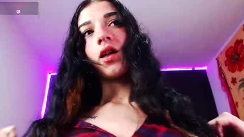 Snapshot of ingrid_zese chatting on October 13, 7:03 pm Ingrid Zese online show from October 13, 7:03 pm