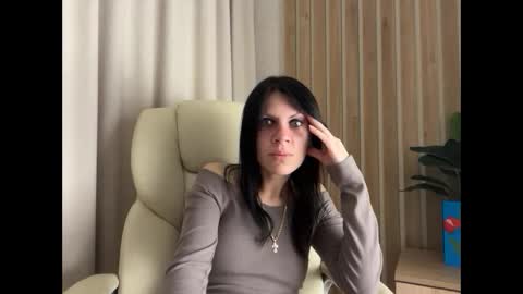 Snapshot of injaathome chatting on April 25, 6:16 pm InjaAtHome online show from April 25, 6:16 pm