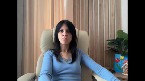 Snapshot of injaathome chatting on May 19, 5:47 am InjaAtHome online show from May 19, 5:47 am