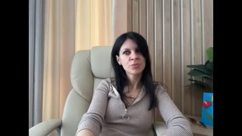 Snapshot of injaathome chatting on May 24, 5:45 am InjaAtHome online show from May 24, 5:45 am