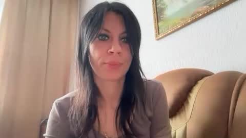 Snapshot of injaathome chatting on May 31, 5:59 am InjaAtHome online show from May 31, 5:59 am