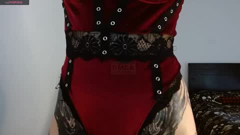 Snapshot of inked_val chatting on May 20, 3:40 pm Valerie online show from May 20, 3:40 pm