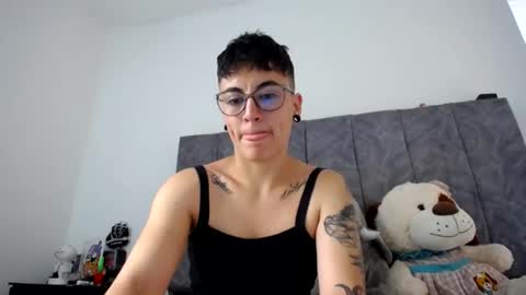 Snapshot of inkedgoddess58 chatting on July 8, 7:07 pm lyan onlyfans n linda online show from July 8, 7:07 pm