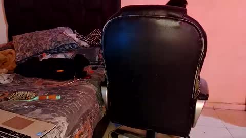 Snapshot of inkedsinners chatting on October 12, 3:11 pm inkedsinners online show from October 12, 3:11 pm