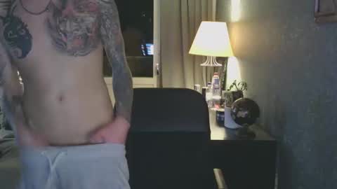 Snapshot of inkedsweed69 chatting on April 10, 8:13 pm inkedsweed69 online show from April 10, 8:13 pm