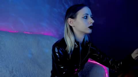 Venera  online show from February 8, 6:12 pm