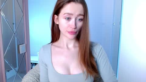 Snapshot of innnita chatting on January 9, 10:52 am Lina online show from January 9, 10:52 am
