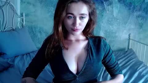 Snapshot of innnita chatting on September 11, 2:28 pm Lina online show from September 11, 2:28 pm