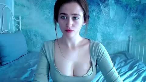 Lina online show from April 13, 3:28 pm