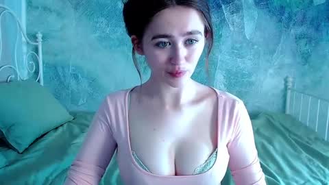 Snapshot of innnita chatting on April 24, 1:35 pm Lina online show from April 24, 1:35 pm