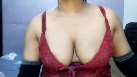 Snapshot of innocent_mannu chatting on May 21, 4:52 am Innocent mannu online show from May 21, 4:52 am