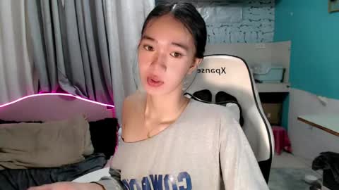 Reign online show from April 19, 6:10 pm