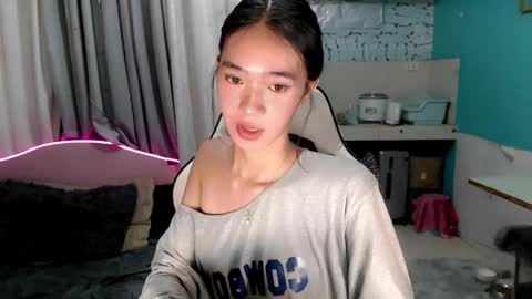 Reign online show from April 20, 5:48 pm