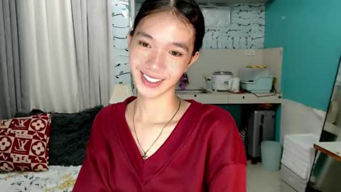 Reign online show from May 31, 4:36 pm
