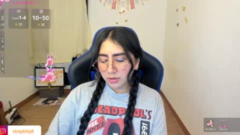 Snapshot of innocentchurchgirlll chatting on April 7, 10:42 pm Luna online show from April 7, 10:42 pm