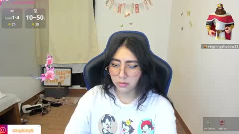 Snapshot of innocentchurchgirlll chatting on June 25, 12:32 am Luna online show from June 25, 12:32 am