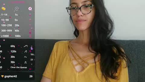 Laroa online show from February 20, 8:58 pm