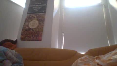Snapshot of insanesunrise chatting on May 16, 5:45 pm insanesunrise online show from May 16, 5:45 pm