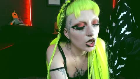 Snapshot of insania_999 chatting on December 3, 9:56 pm   SANIA  online show from December 3, 9:56 pm