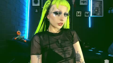 Snapshot of insania_999 chatting on December 7, 10:06 pm   SANIA  online show from December 7, 10:06 pm