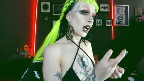 Snapshot of insania_999 chatting on December 10, 4:49 pm   SANIA  online show from December 10, 4:49 pm