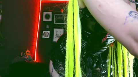 Snapshot of insania_999 chatting on December 24, 9:22 pm   SANIA  online show from December 24, 9:22 pm